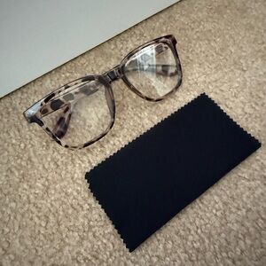 Stylish Leopard Print Glasses